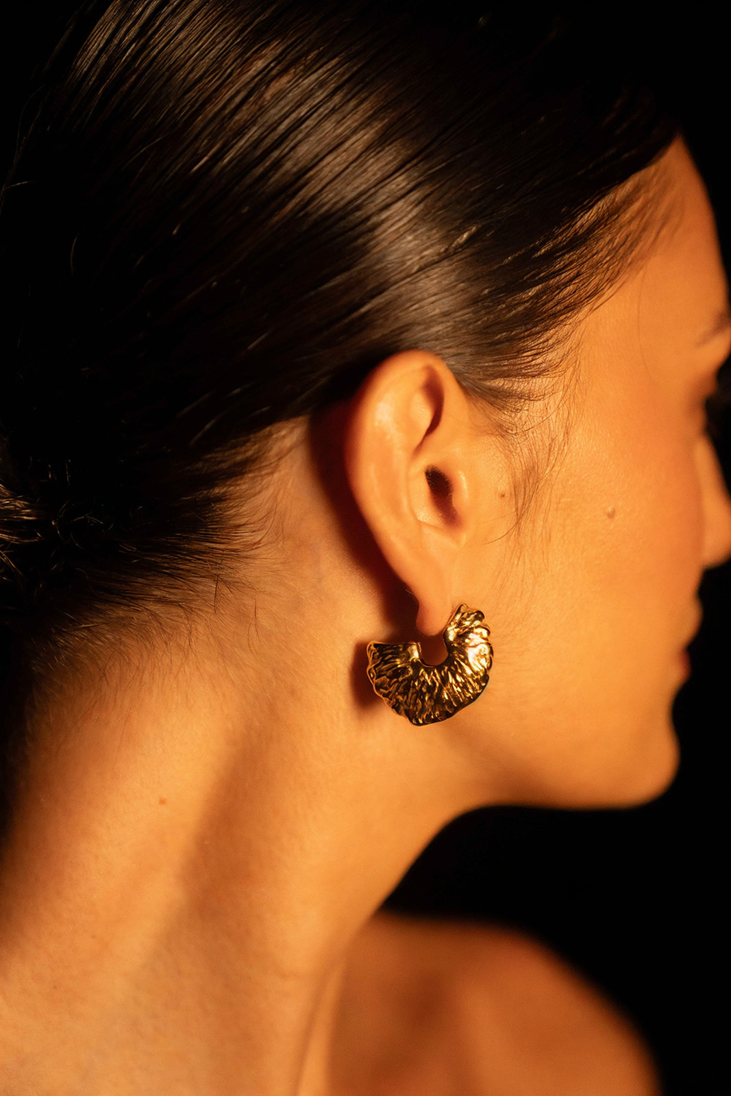 Xiomara Hammered Hoop Earrings - 图片 3